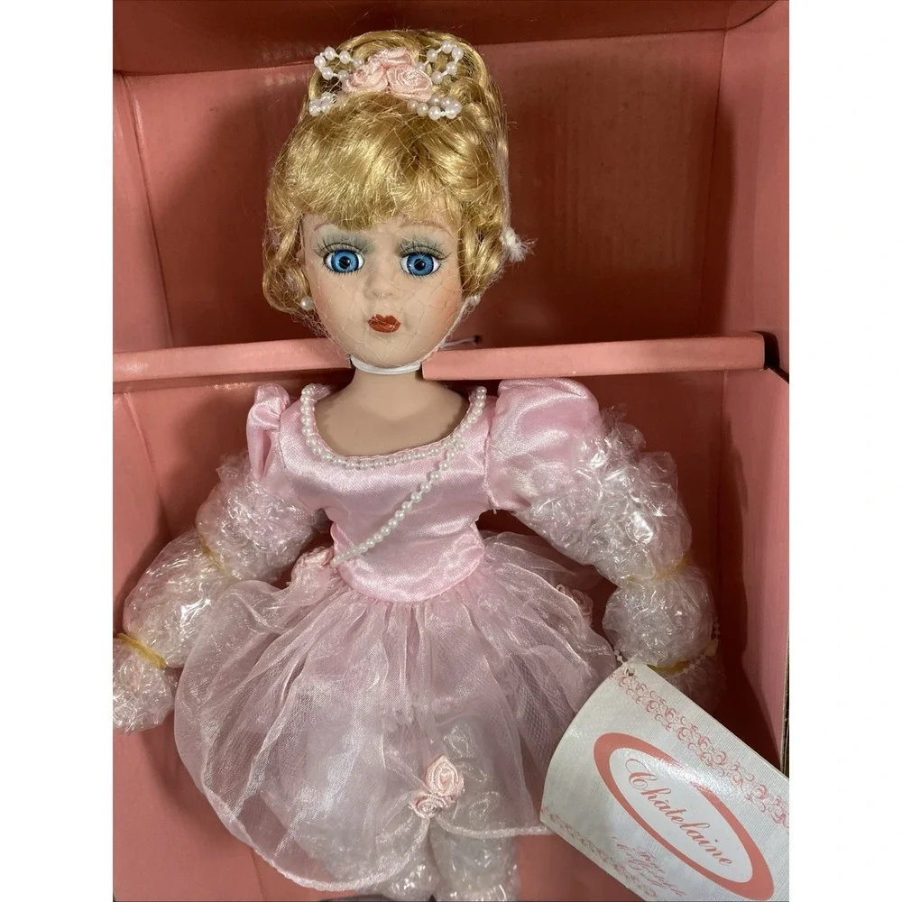 Chatelaine Ballerina Porcelain Musical Doll Wood Music Box‎ Stand Vtg 1998 New